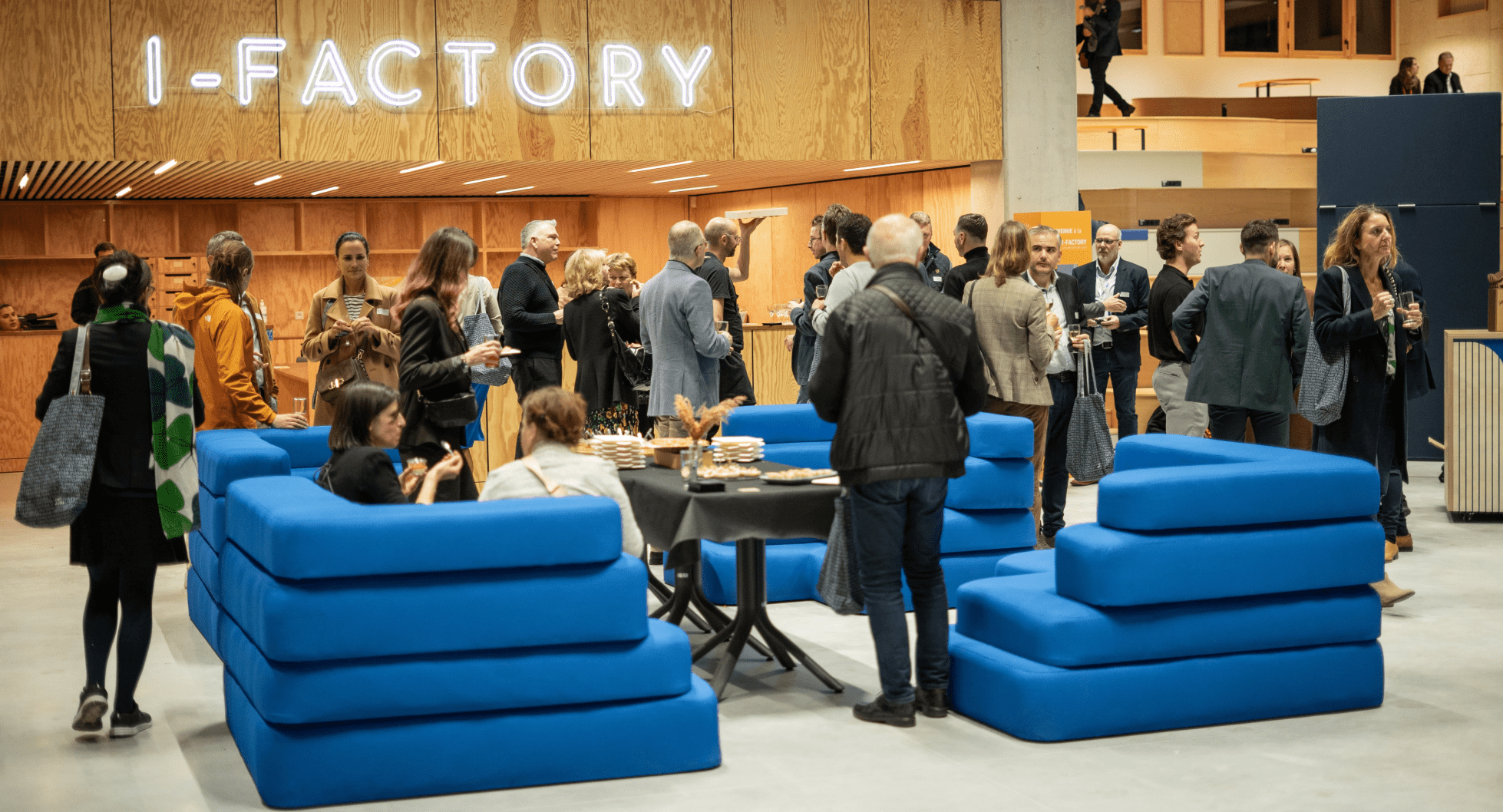 :light_bulb: Les Ambassadeurs ONLYLYON à la découverte de la I-Factory, nouveau lieu totem de l’innovation lyonnaise 